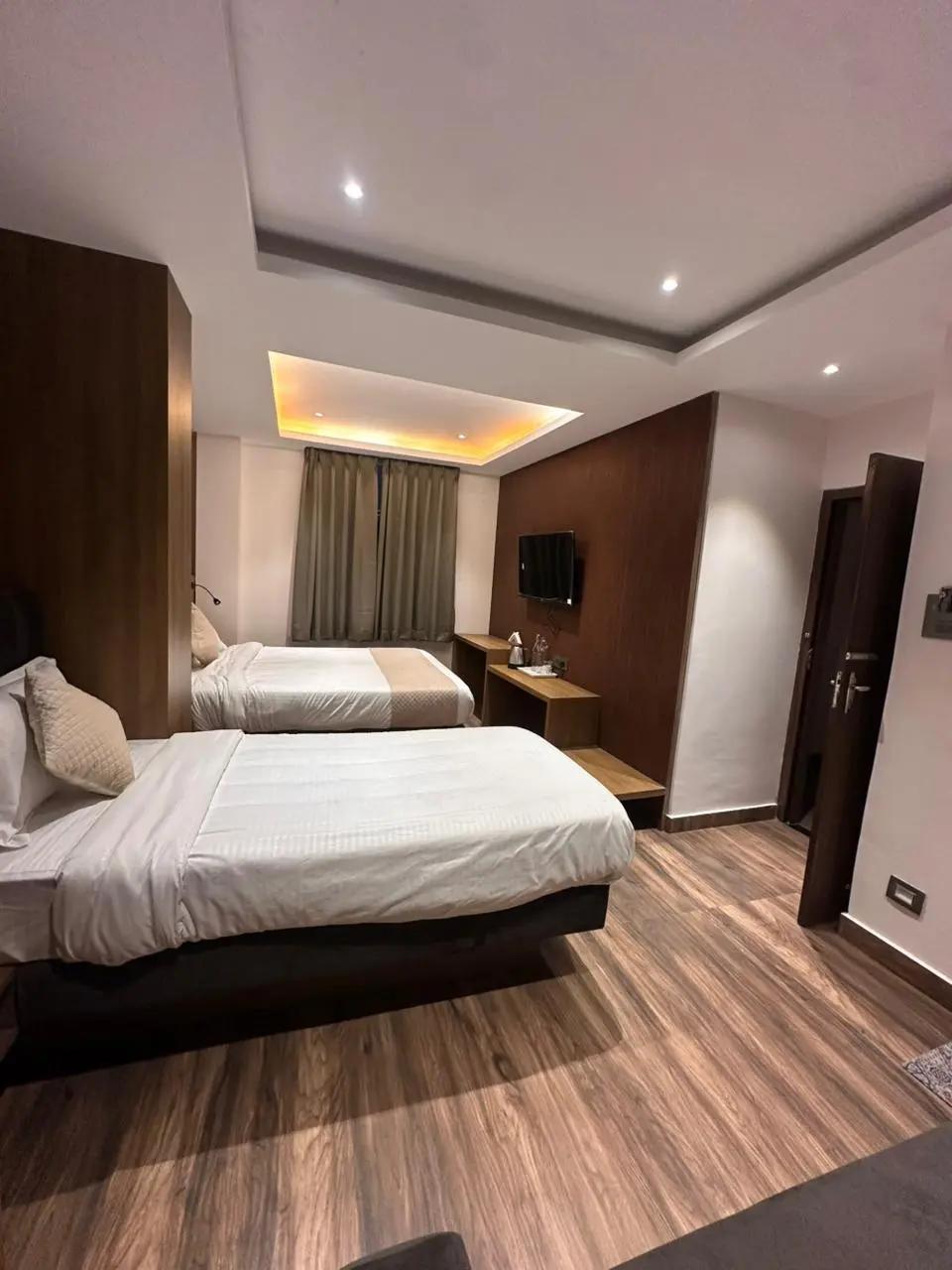 Family Deluxe (3 Pax)